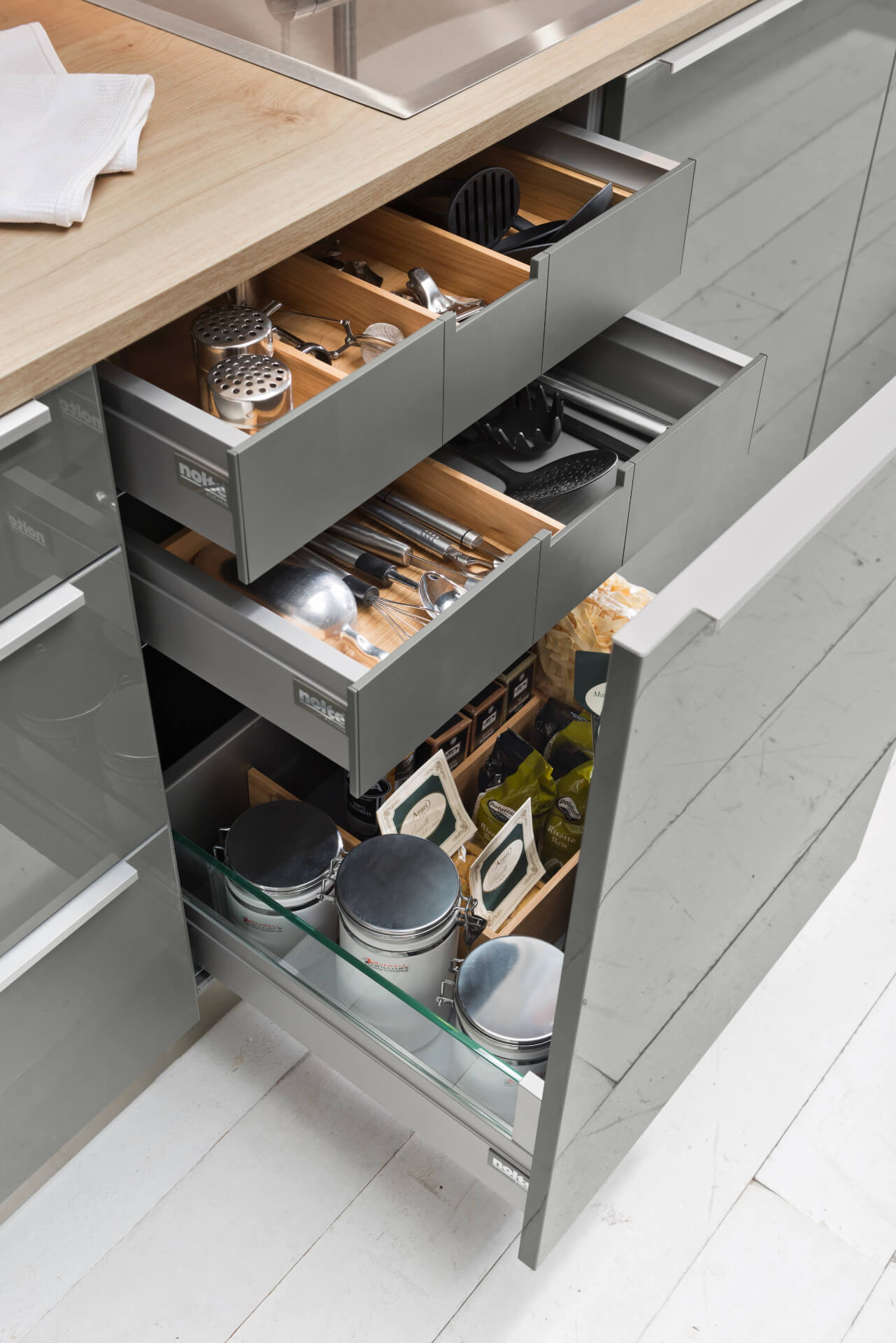 tavola-kitchen-fitting-mb-kitchens-bathrooms